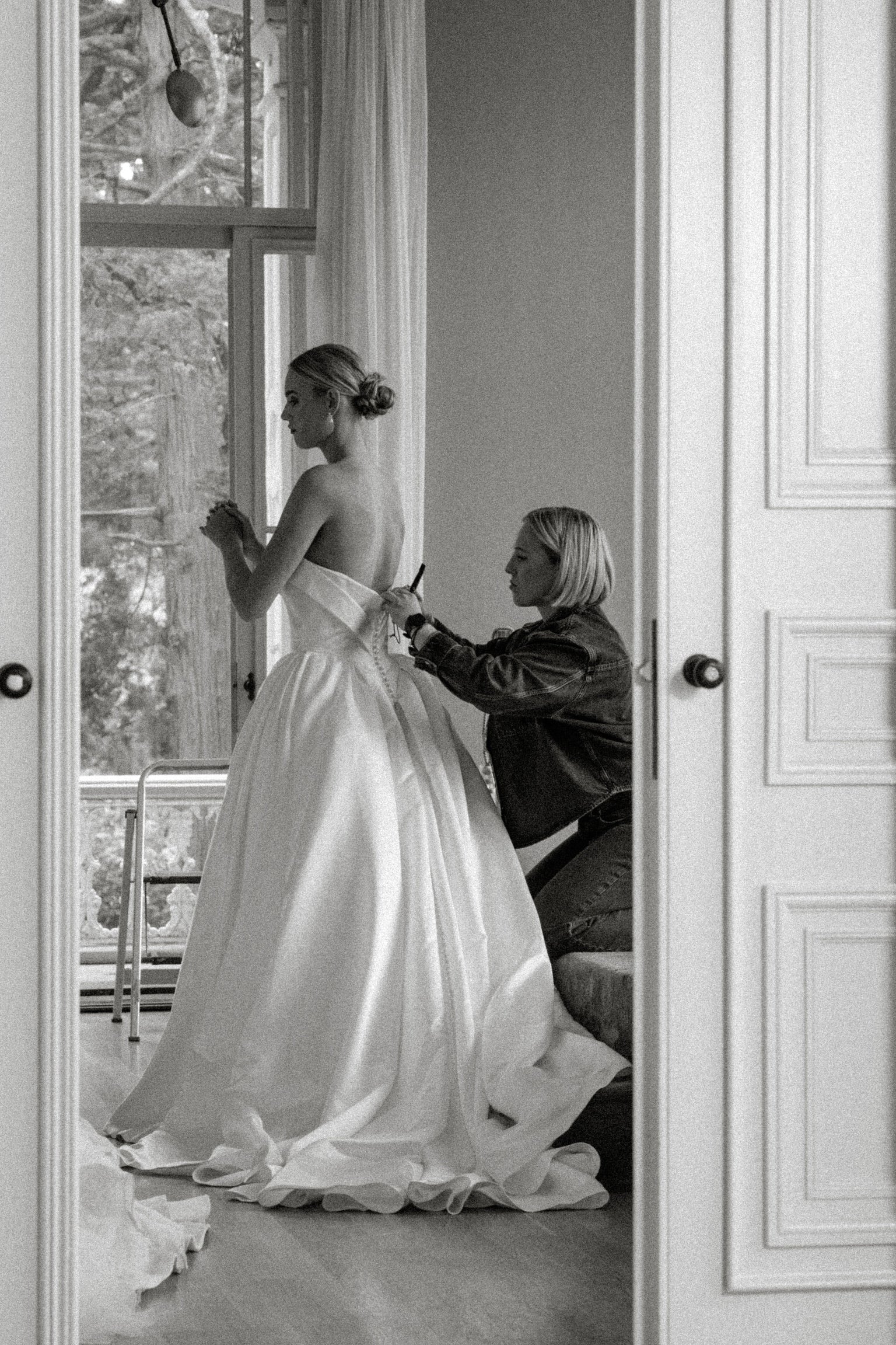 TROUWJURKEN PASSEN: ZO BEREID JE JE VOOR OP JOUW BRIDAL FITTING
