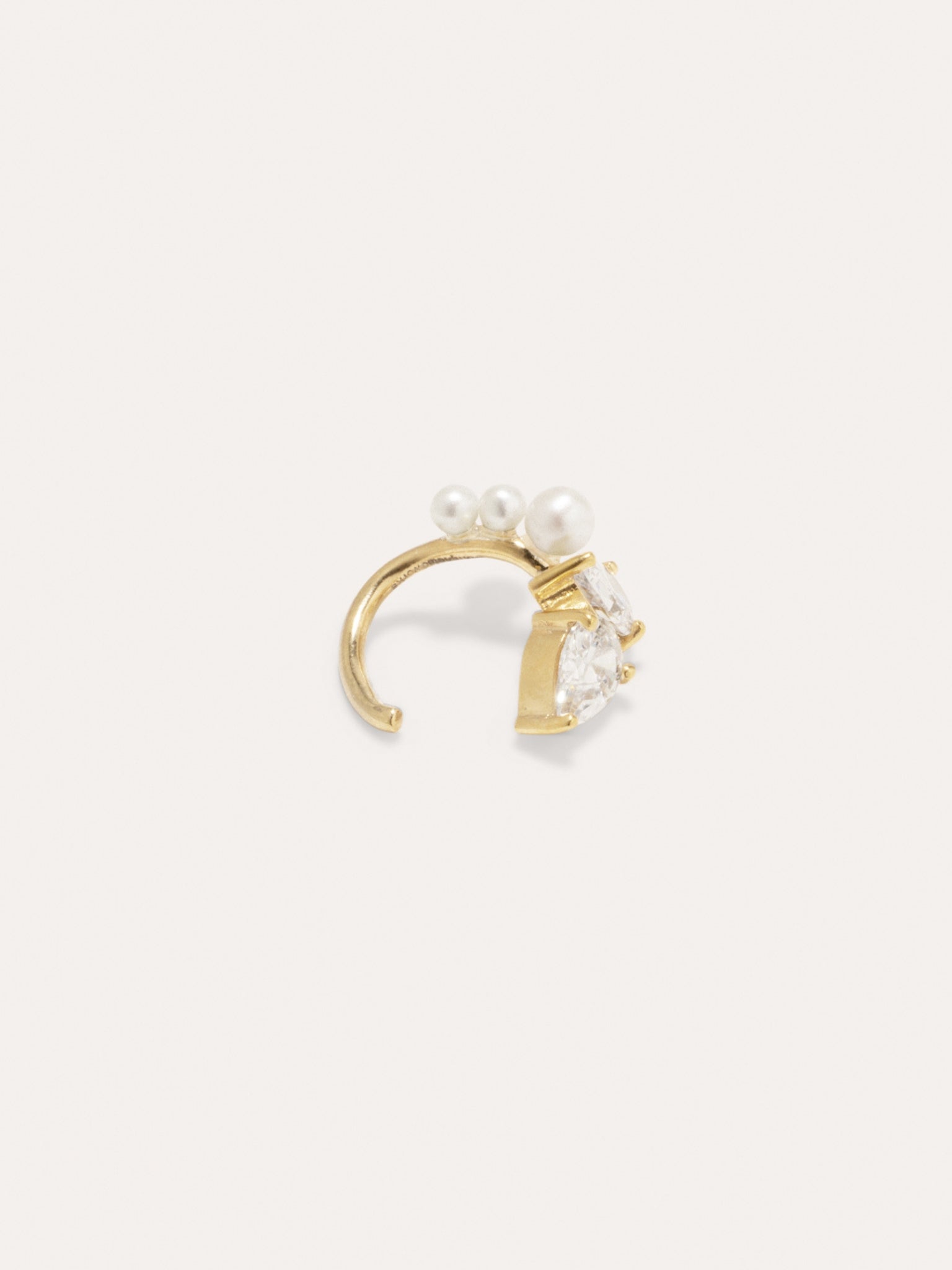 Chasing shadows - ear cuff