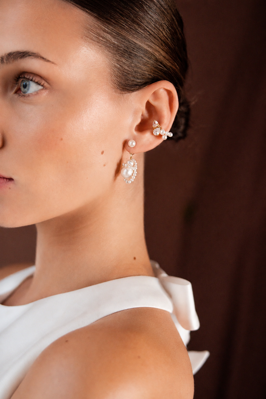 Chasing shadows - ear cuff